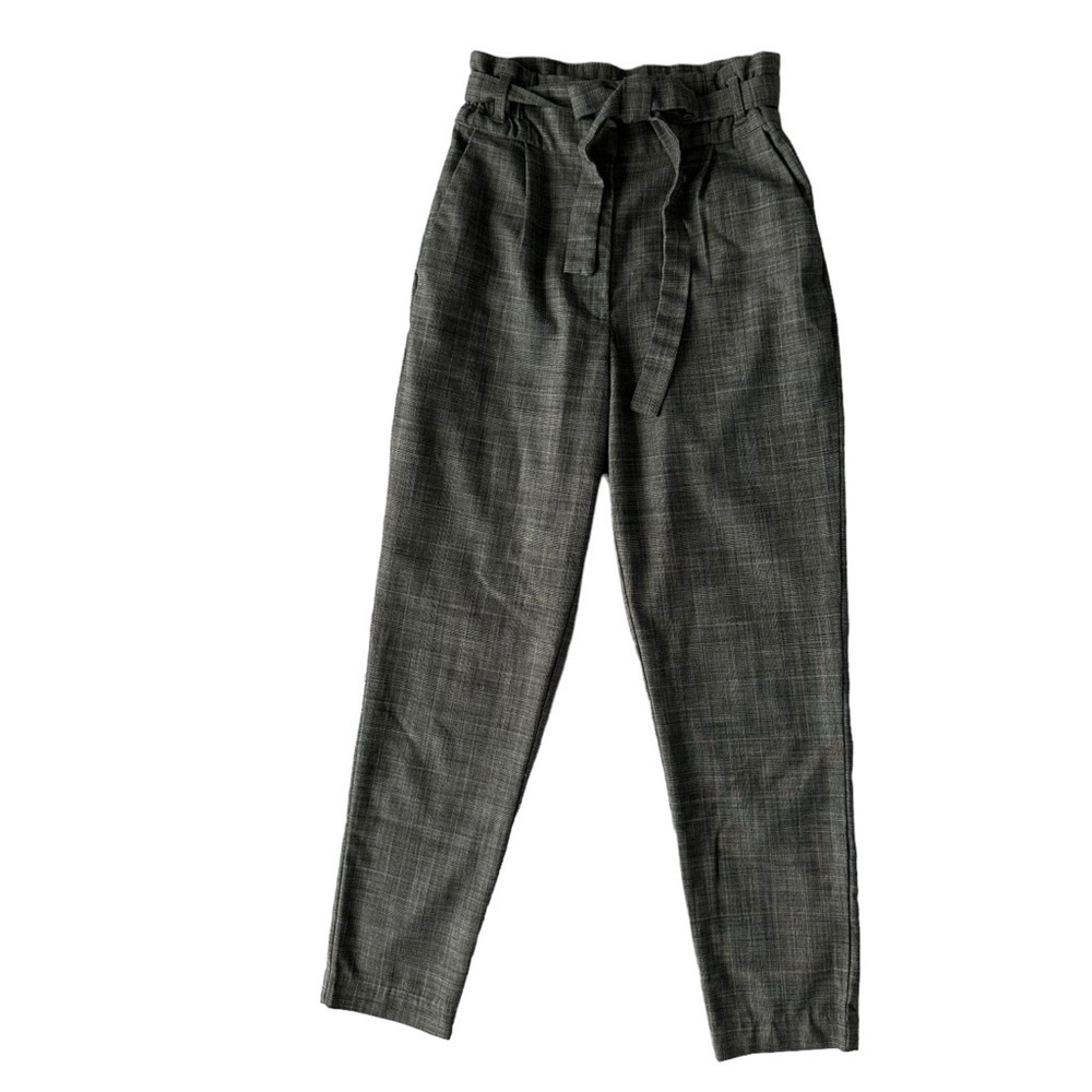 DYNAMITE  BELTED & PLAID DRESS PANTS - SIZE US XS